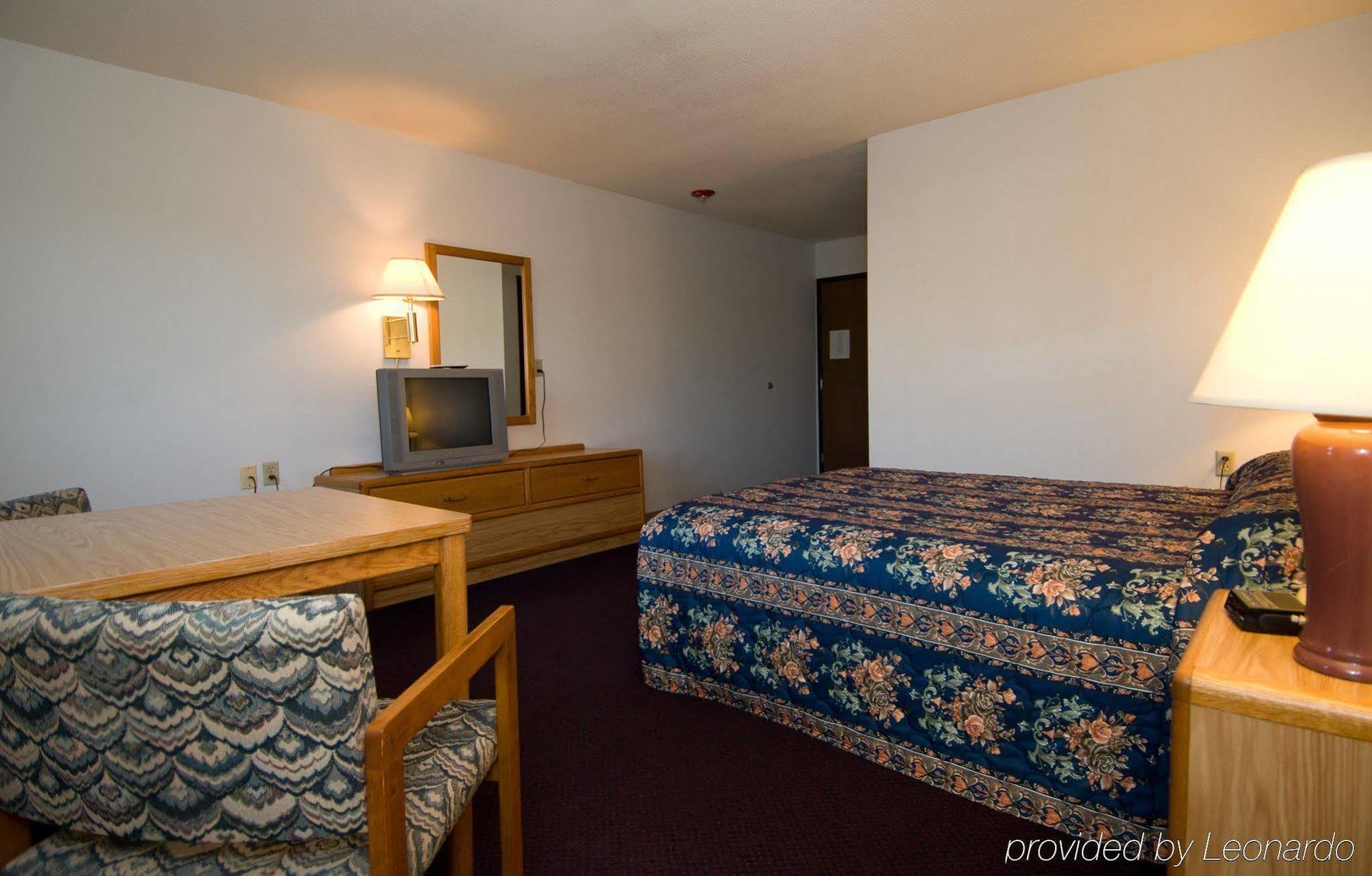 Rodeway Inn Брейнерд Номер фото