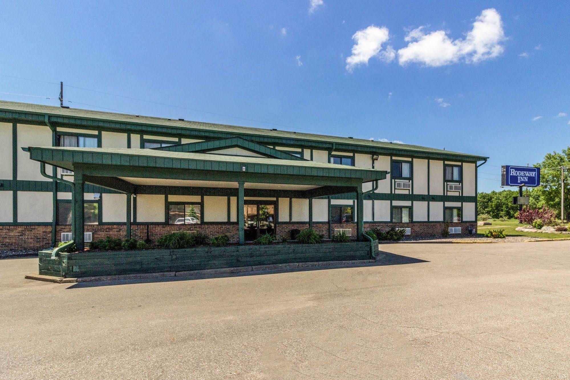 Rodeway Inn Брейнерд Екстер'єр фото